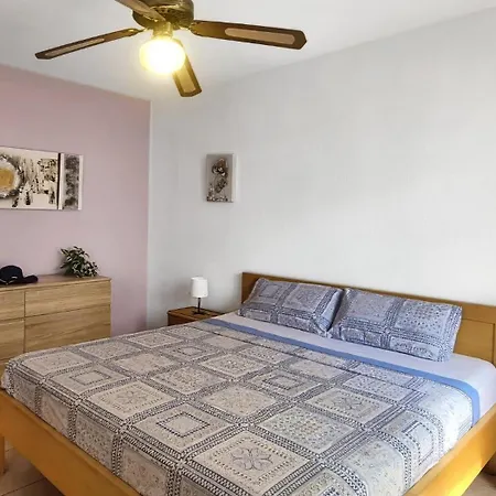 Casa Claudia, Cristianos Apartman *